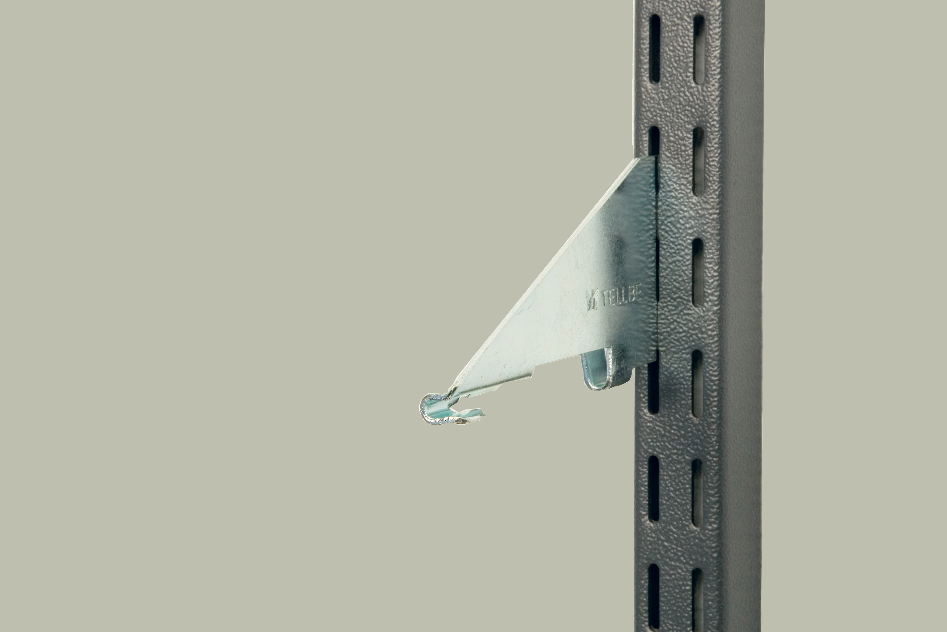 Konsol till trådkorg